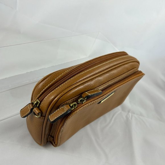 Pebbled Faux Leather Crossbody Bag and Clutch - Picture 4 of 14